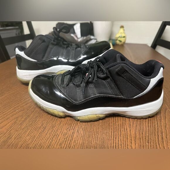 Air Jordan 11 low ‘infrared 23’ size 10 - Picture 8 of 9